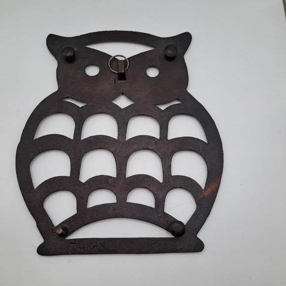 Copper on Cast Iron Owl Trivet - Picture 4 of 5